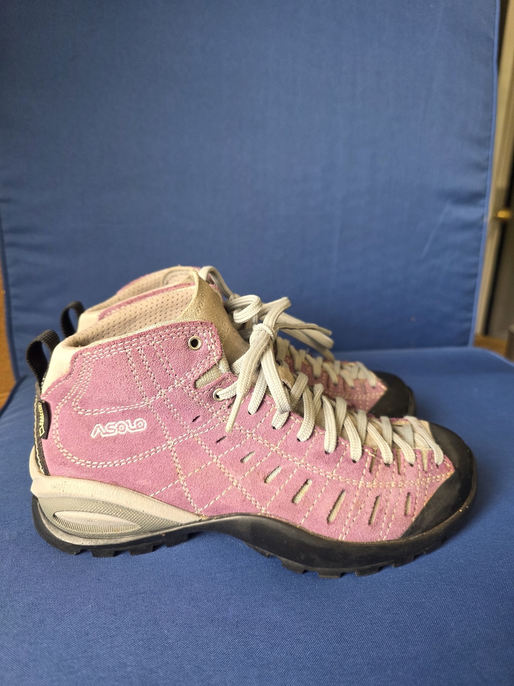 Asolo Women’s Gore‑Tex Hiking Shoes Pink Beige Waterproof Vibram Size 5.5